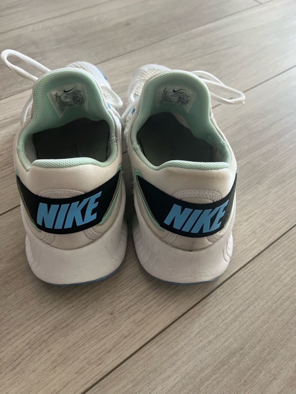 Nike White Athletic Sneakers with Mint and Sky Blue Accents - Picture 4 of 4
